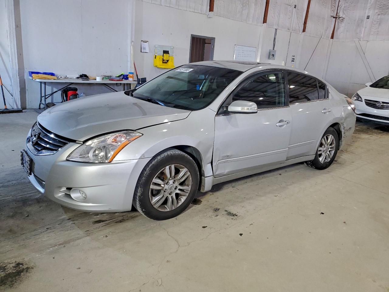 NISSAN ALTIMA BASE