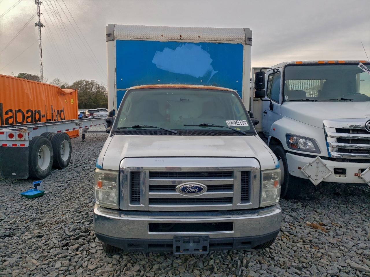 FORD ECONOLINE E450 SUPER DUTY CUTAWAY VAN