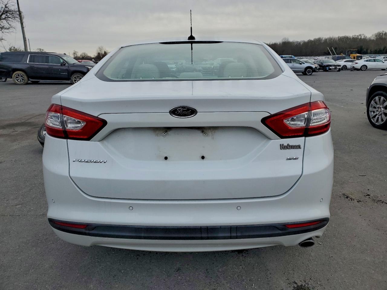 FORD FUSION SE