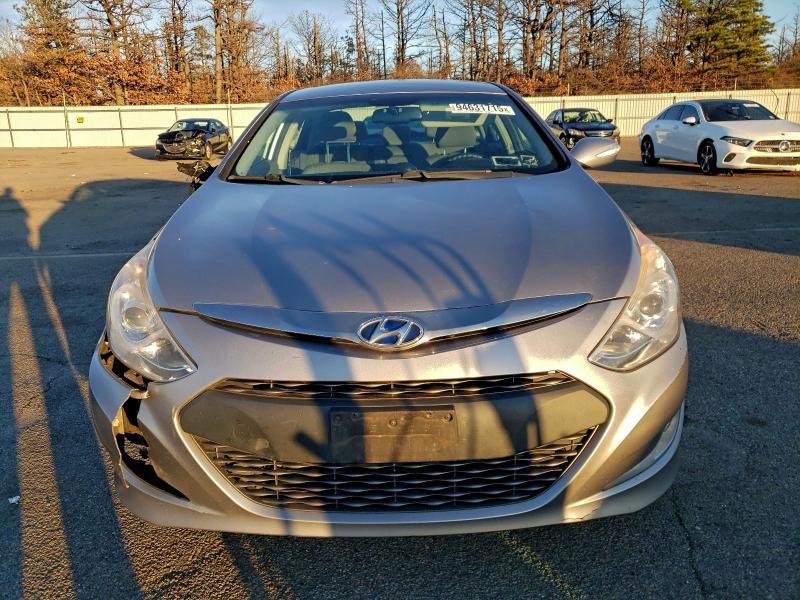 2013 HYUNDAI SONATA HYB #3304672975