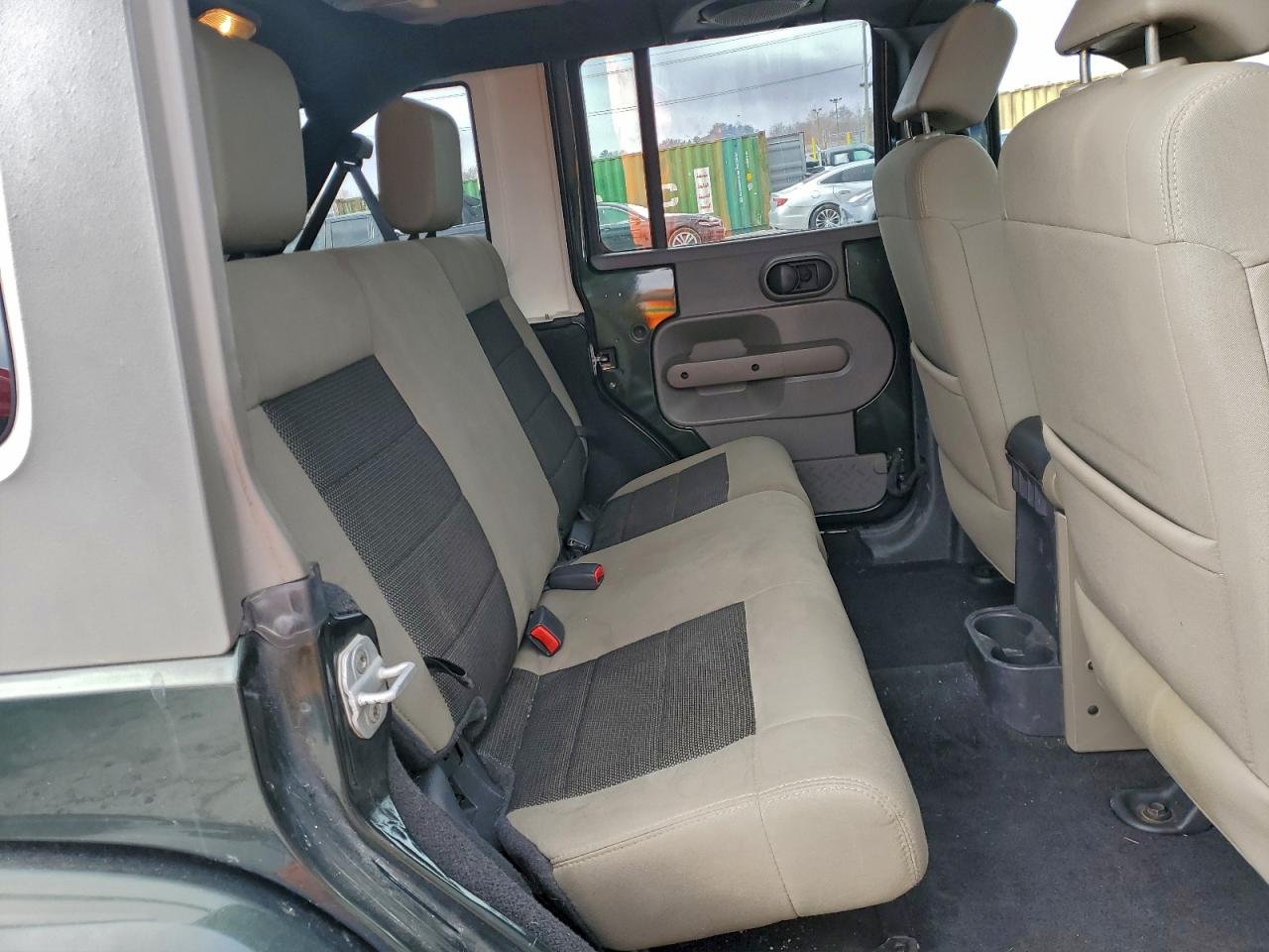 JEEP WRANGLER SAHARA