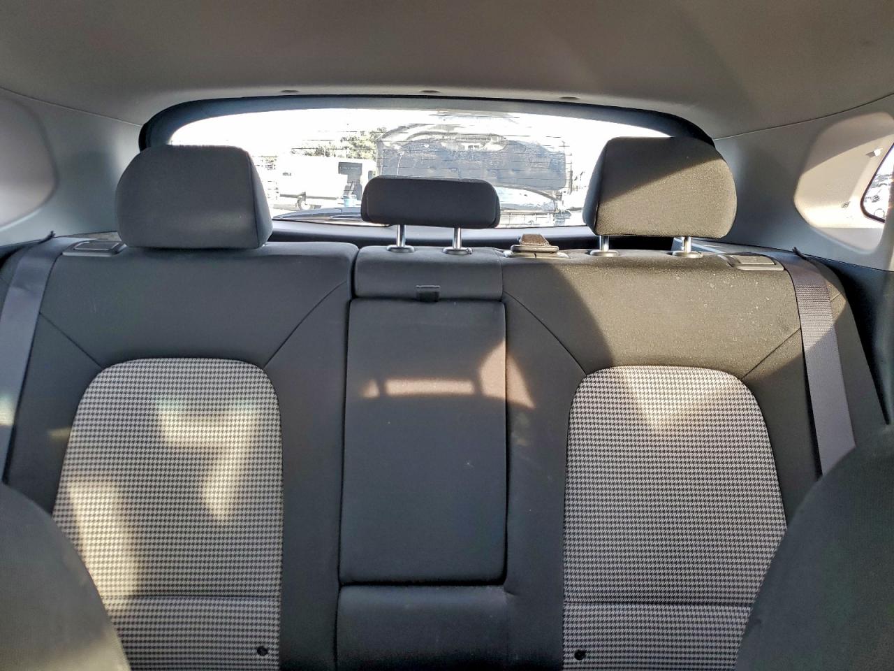 Lot #3311461336 2018 HYUNDAI KONA SE