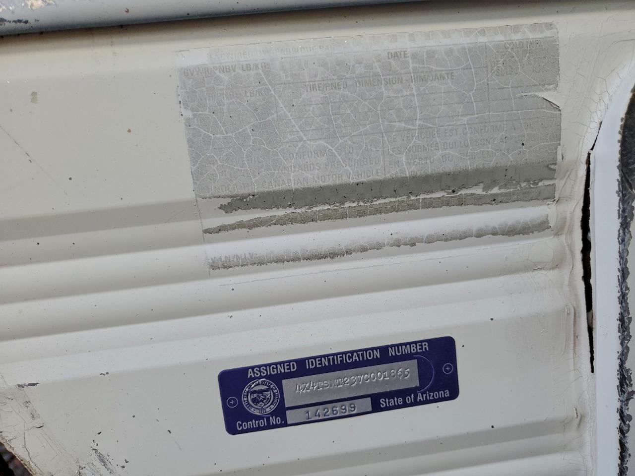 Lot #3311799223 1997 FOUR WINDS CAMPER