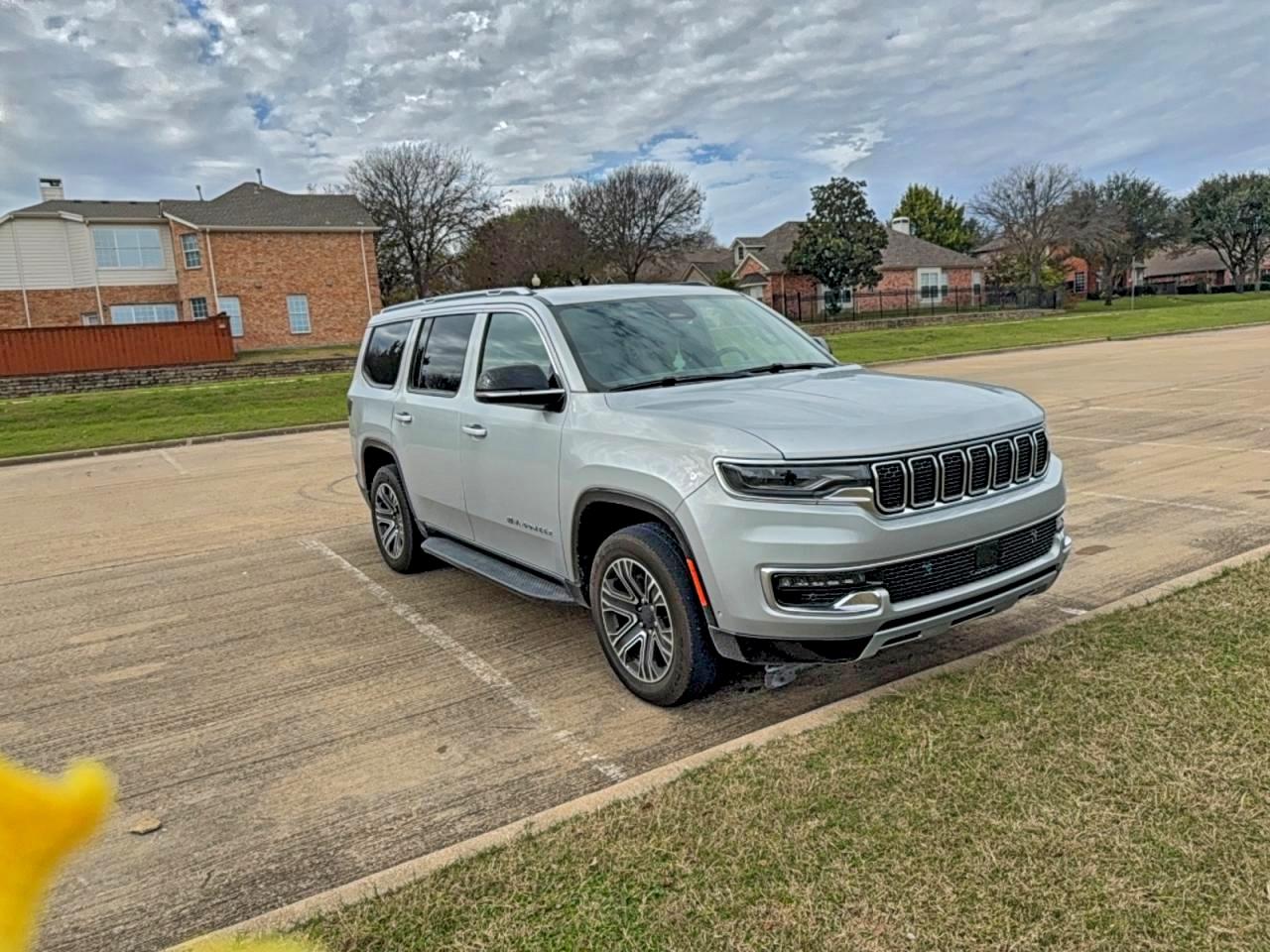 JEEP WAGONEER SERIES II