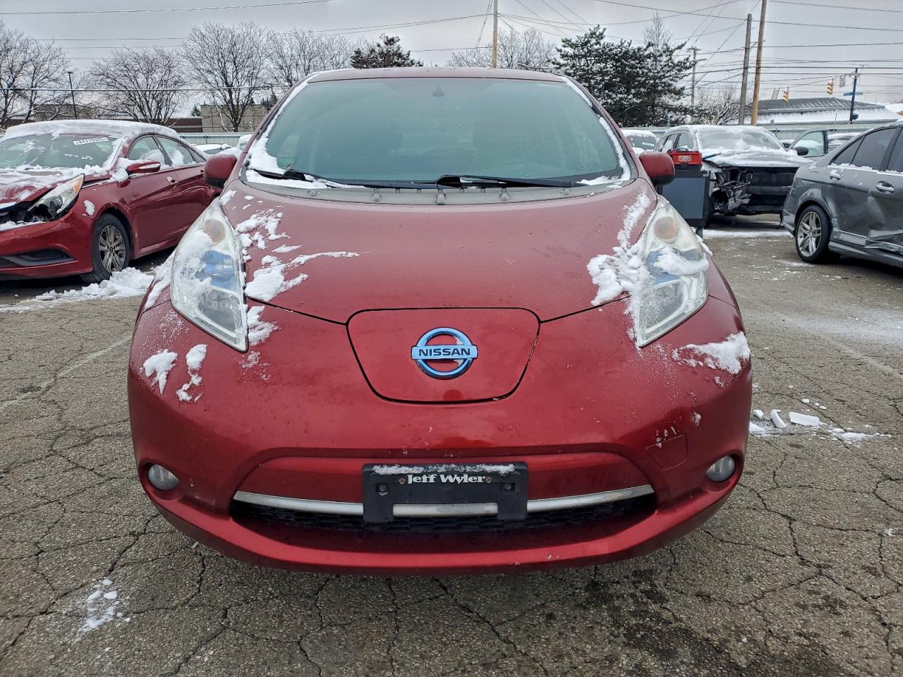 NISSAN LEAF S