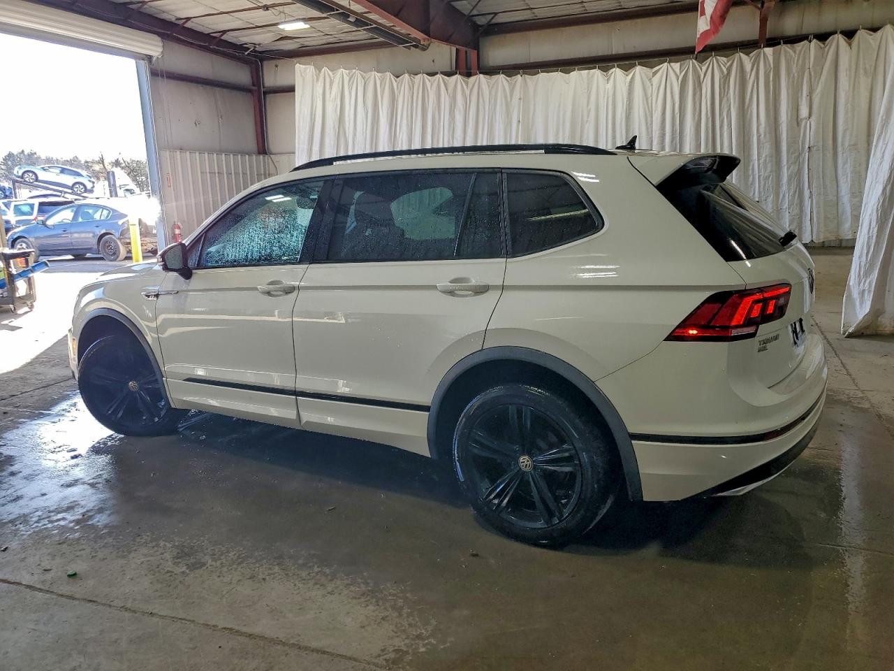VOLKSWAGEN TIGUAN SE