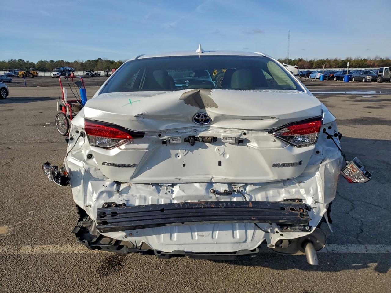 Lot #3315888133 2022 TOYOTA COROLLA LE