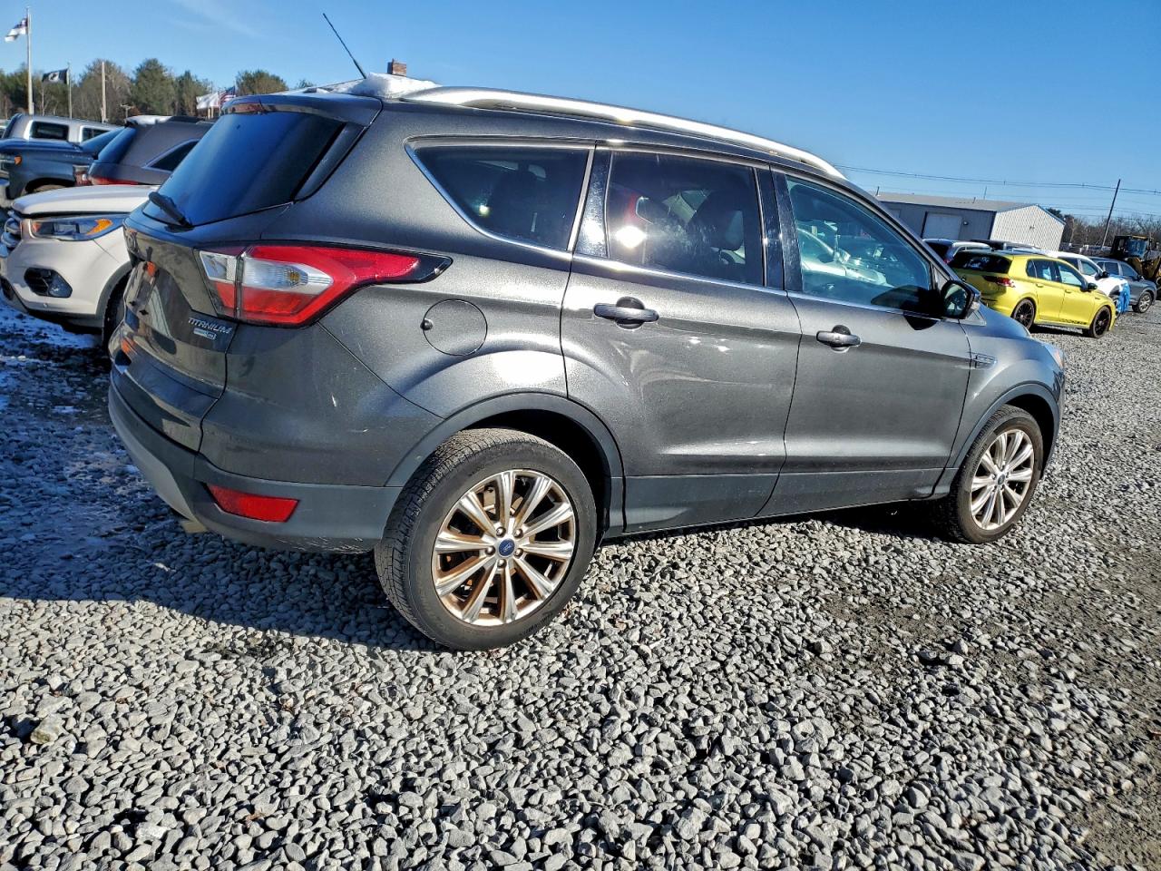 FORD ESCAPE TITANIUM
