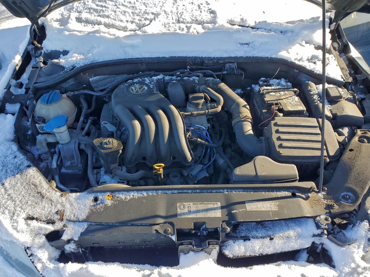 VOLKSWAGEN JETTA BASE