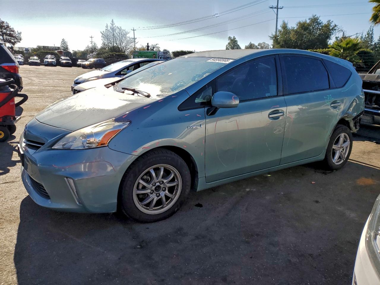 TOYOTA PRIUS V