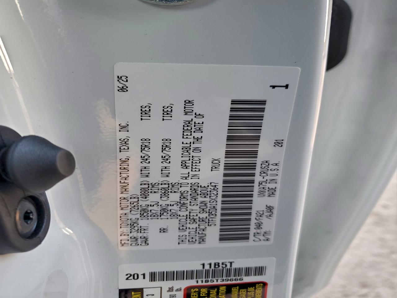 Lot #3309341964 2025 TOYOTA TUNDRA DOU