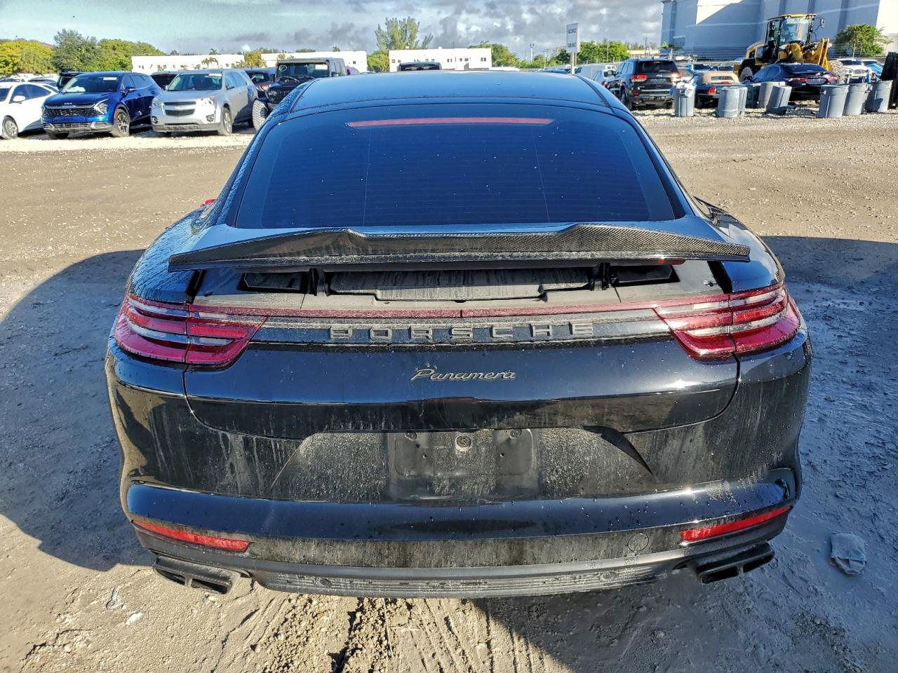 PORSCHE PANAMERA 4