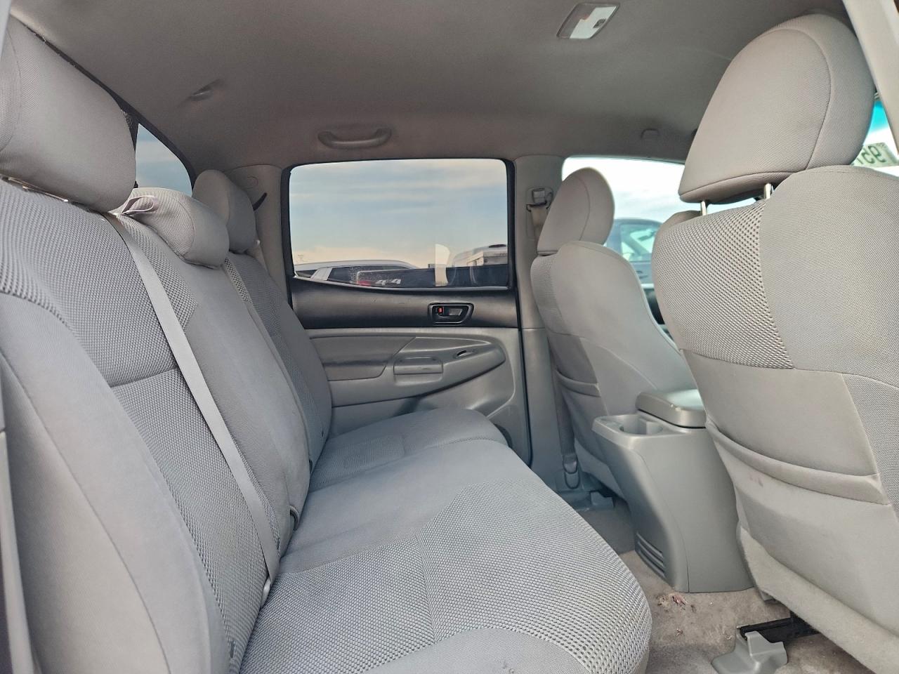 TOYOTA TACOMA DOUBLE CAB