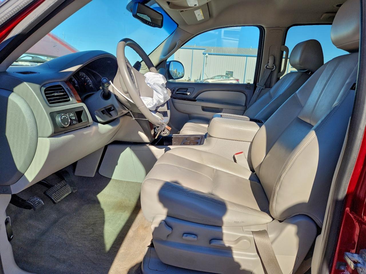 CHEVROLET SUBURBAN C1500 LT