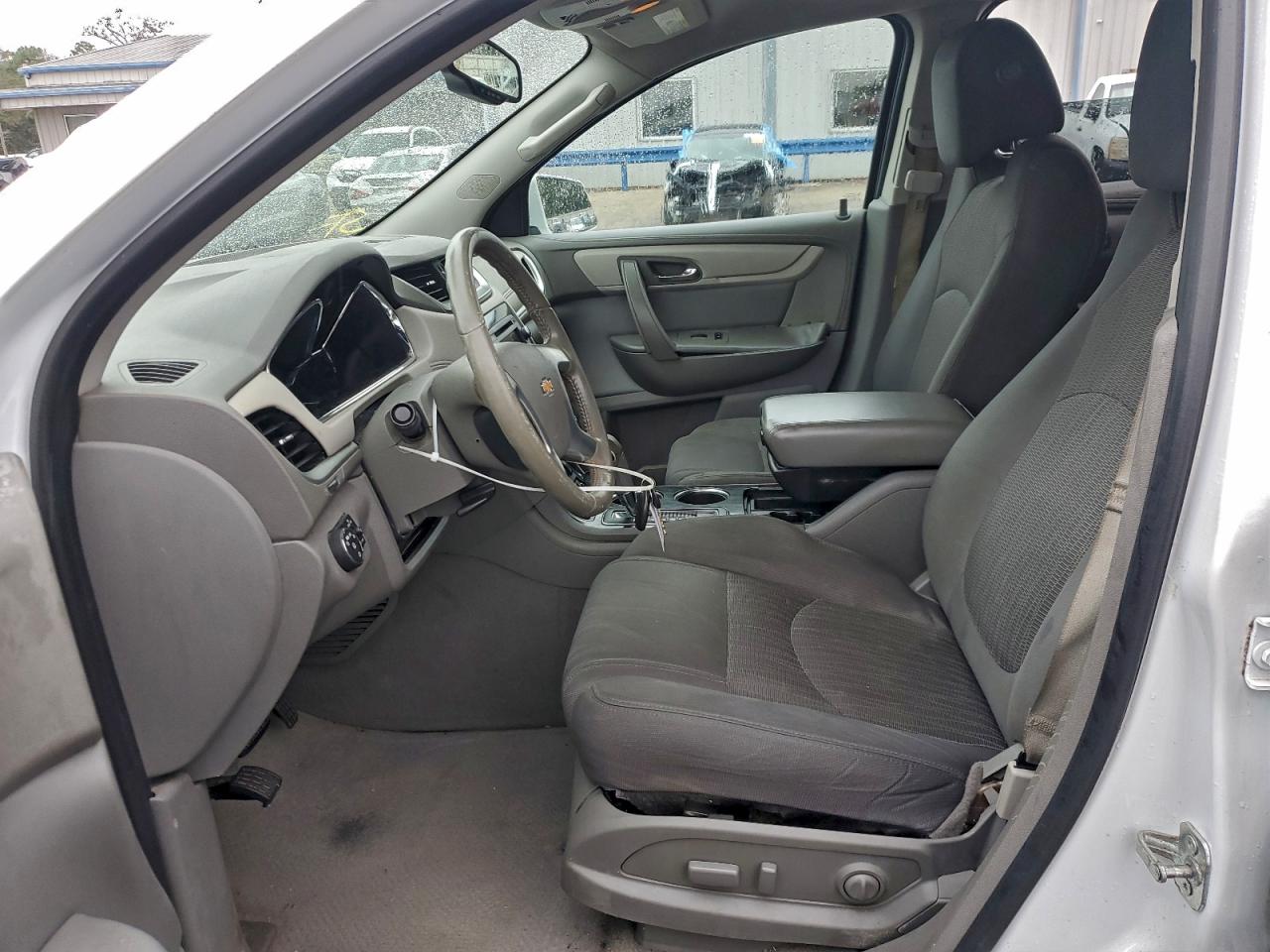 CHEVROLET TRAVERSE LT