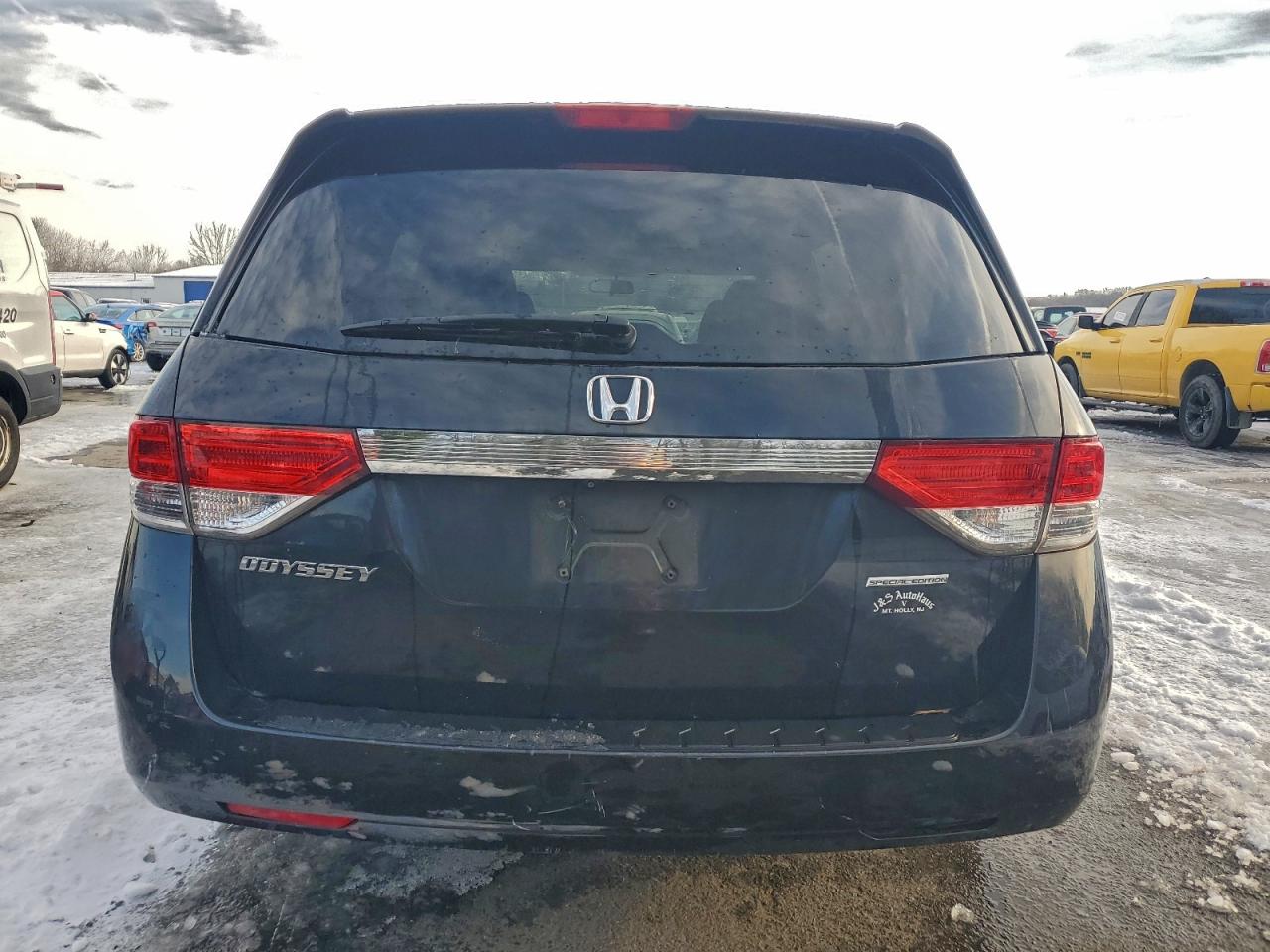 Lot #3318875932 2016 HONDA ODYSSEY SE