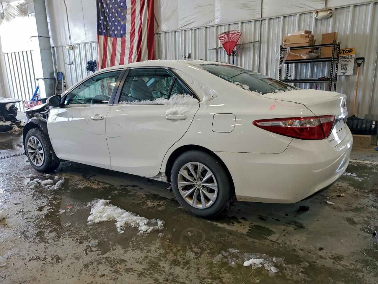 TOYOTA CAMRY LE