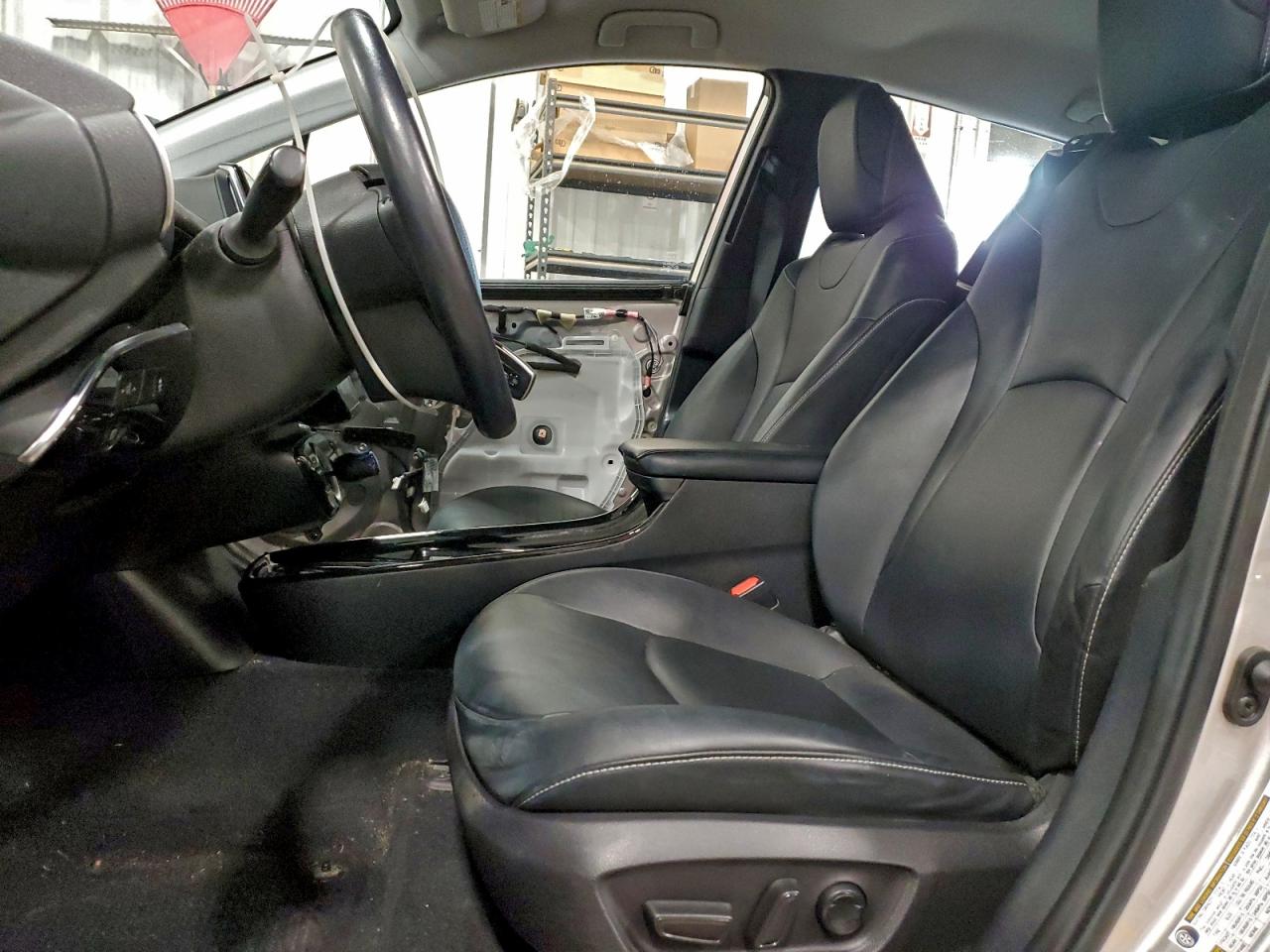 TOYOTA PRIUS PRIME LE