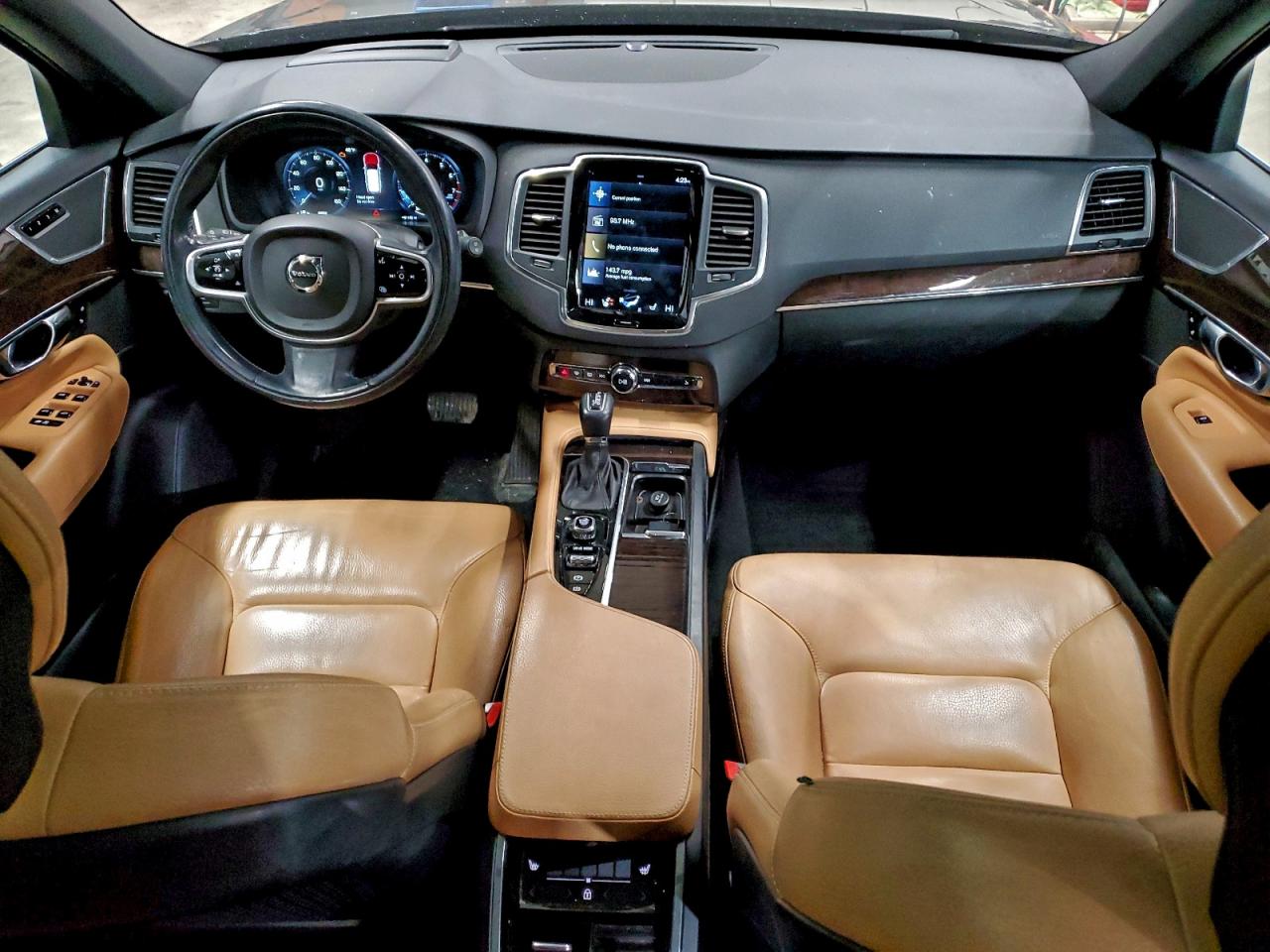 Lot #3319161540 2019 VOLVO XC90 T6 MO