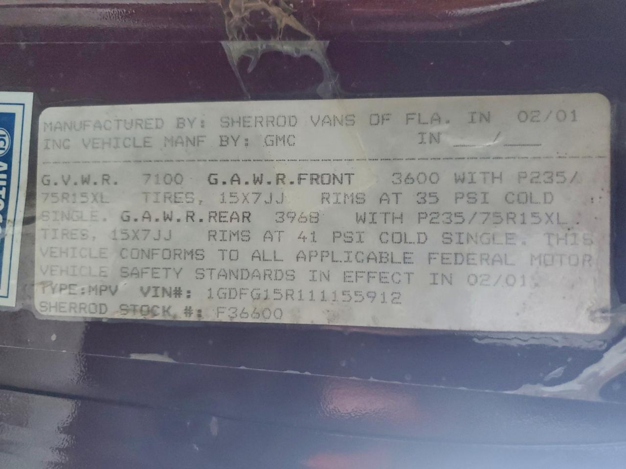 Lot #3305303323 2001 GMC SAVANA RV