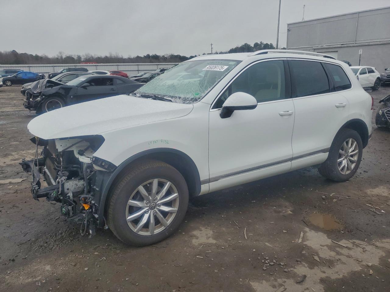VOLKSWAGEN TOUAREG SPORT