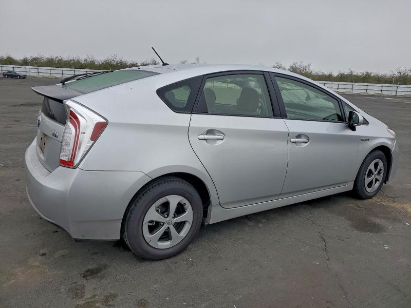 2015 TOYOTA PRIUS #3316699527
