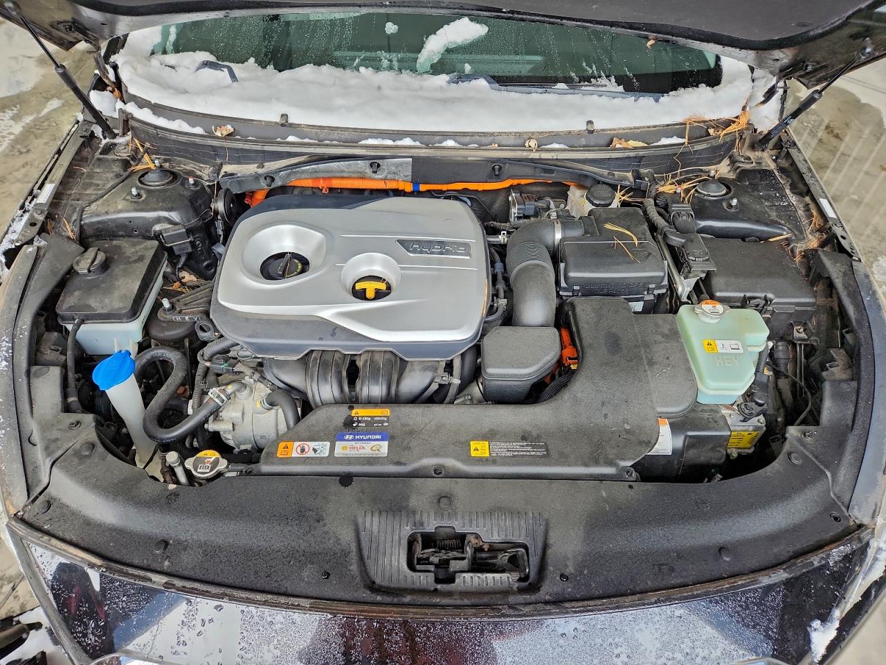 HYUNDAI SONATA HYBRID