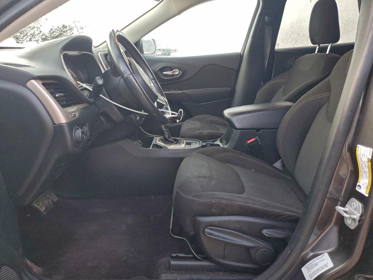 JEEP GRAND CHEROKEE LATITUDE