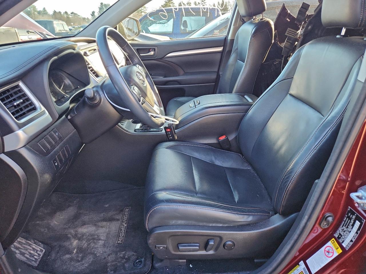 TOYOTA HIGHLANDER XLE