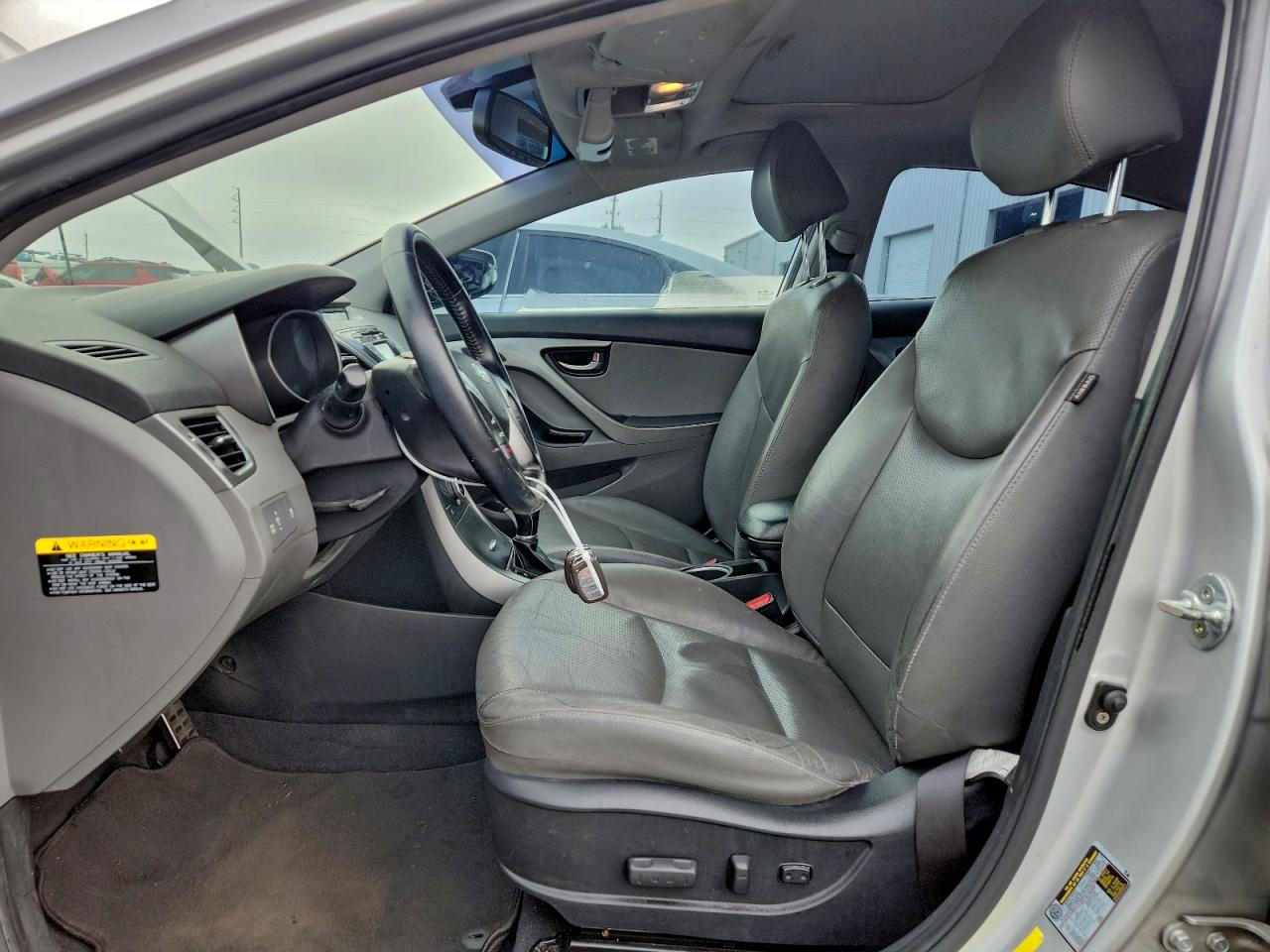 Lot #3309286631 2015 HYUNDAI ELANTRA SE