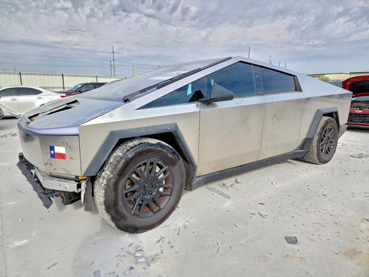 TESLA CYBERTRUCK