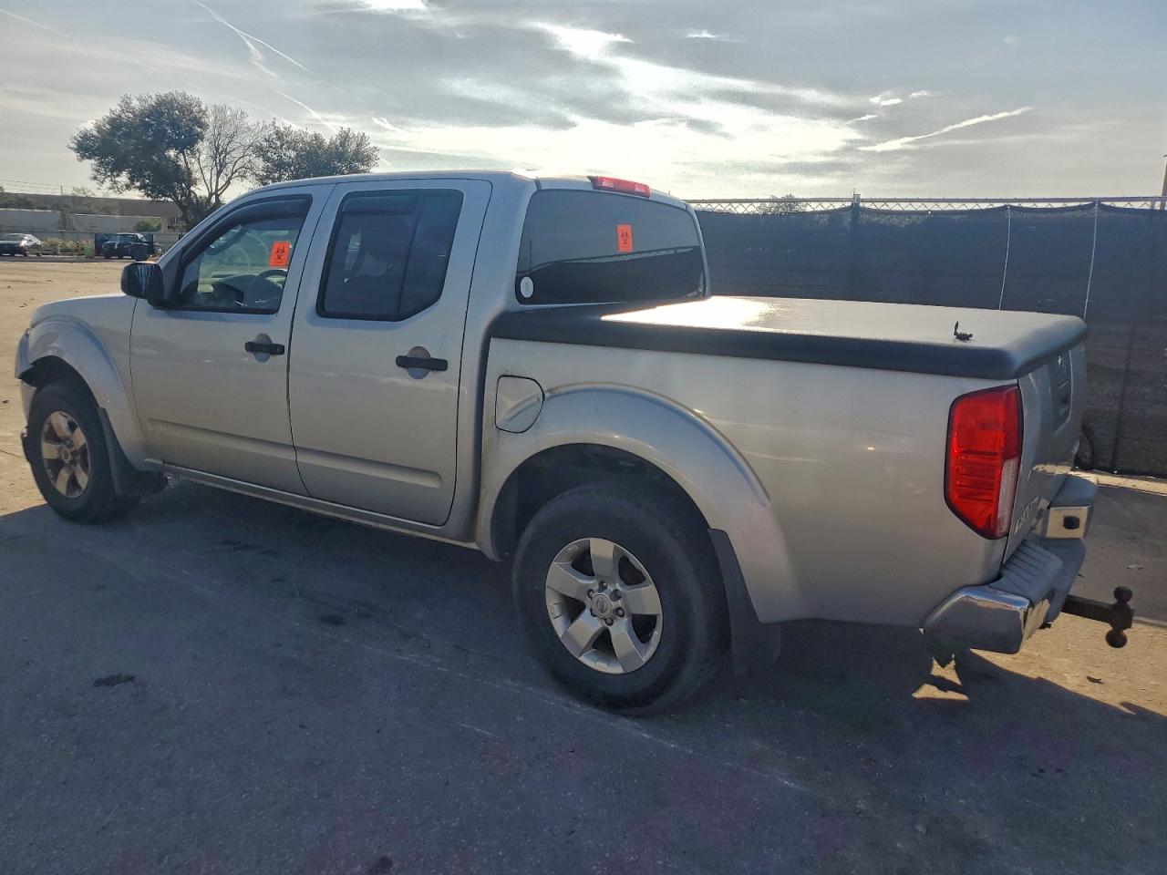 NISSAN FRONTIER S