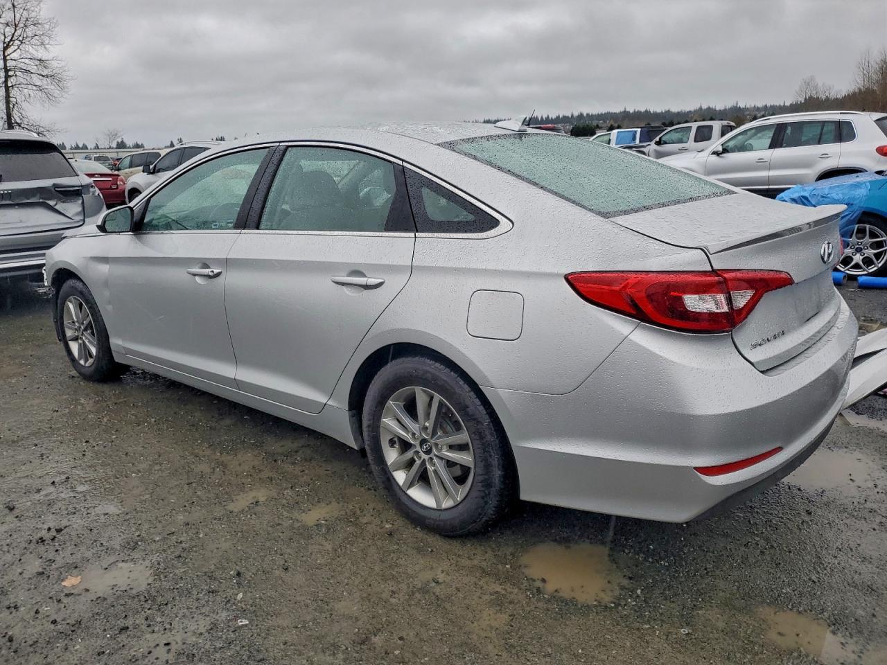 Lot #3317061039 2017 HYUNDAI SONATA SE