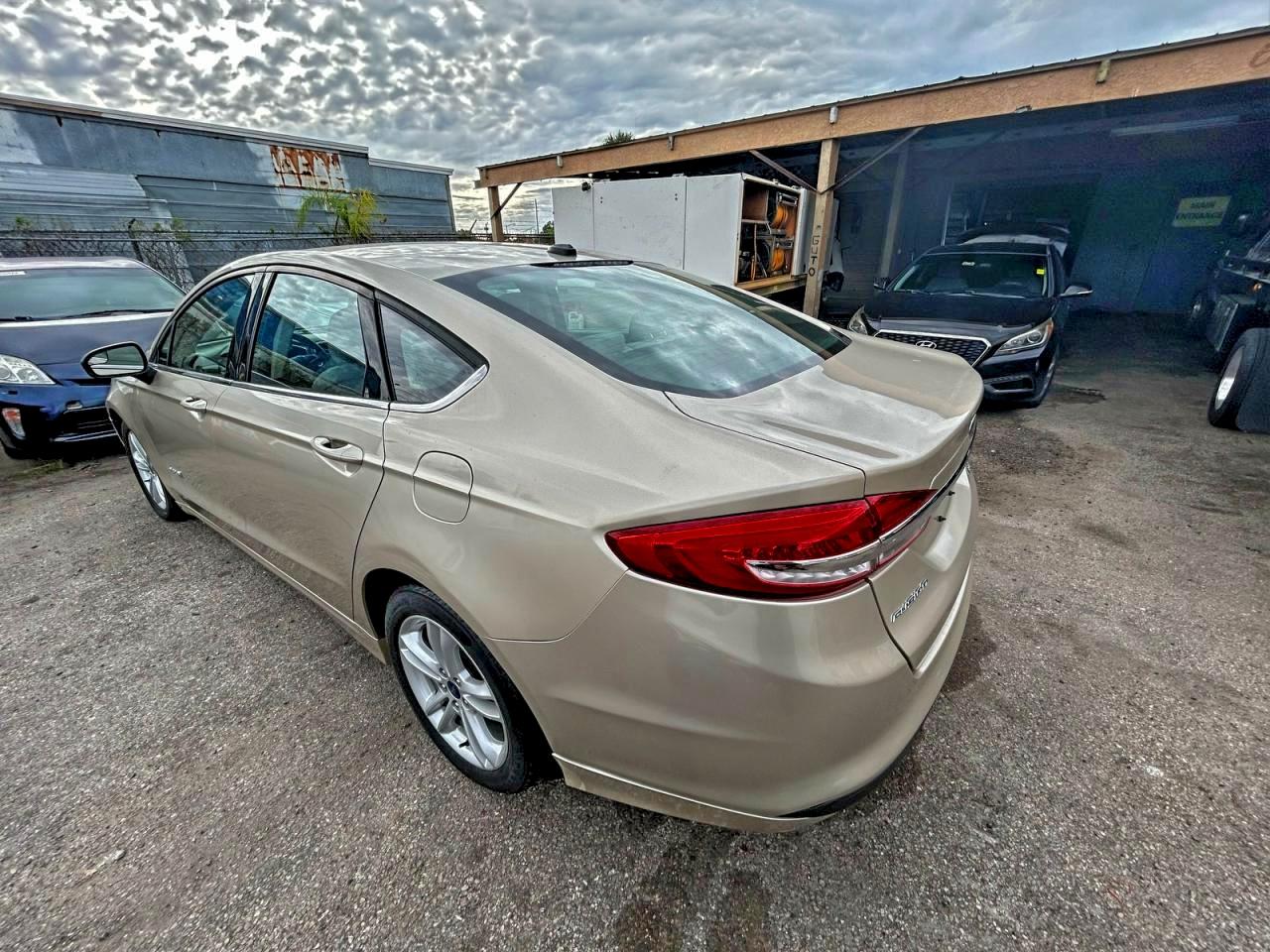 FORD FUSION S HYBRID