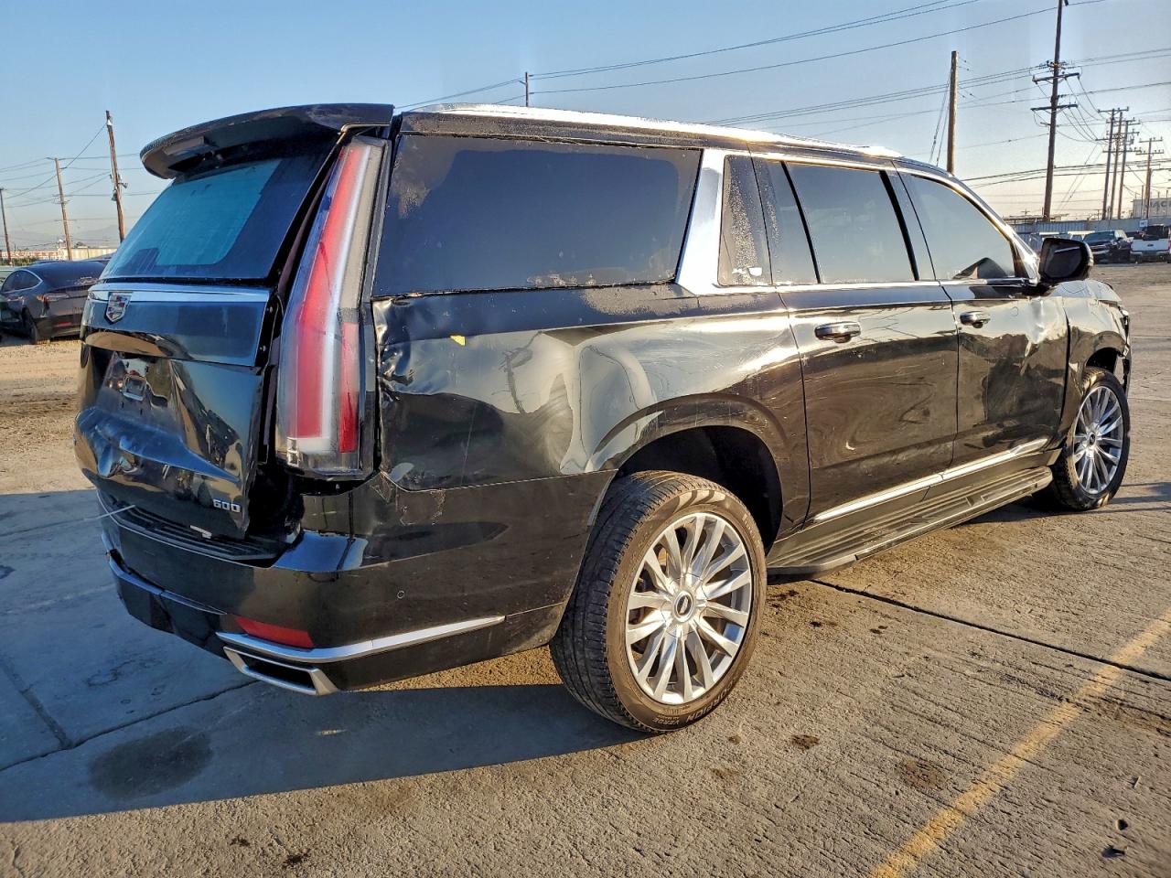 CADILLAC ESCALADE ESV PREMIUM LUXURY