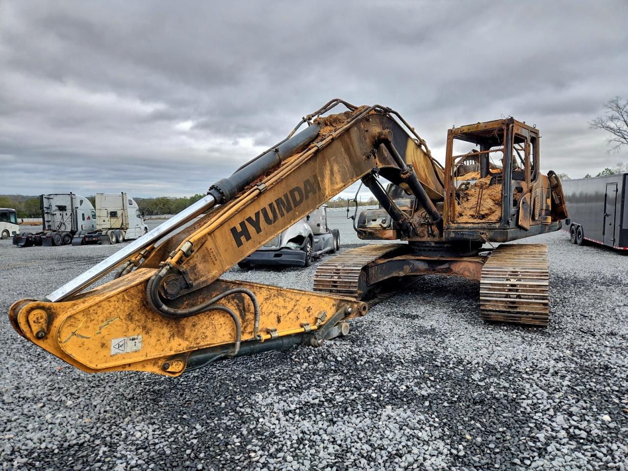 Lot #3303521906 2017 HYUNDAI 260