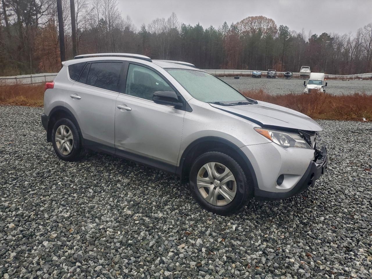 TOYOTA RAV4 LE