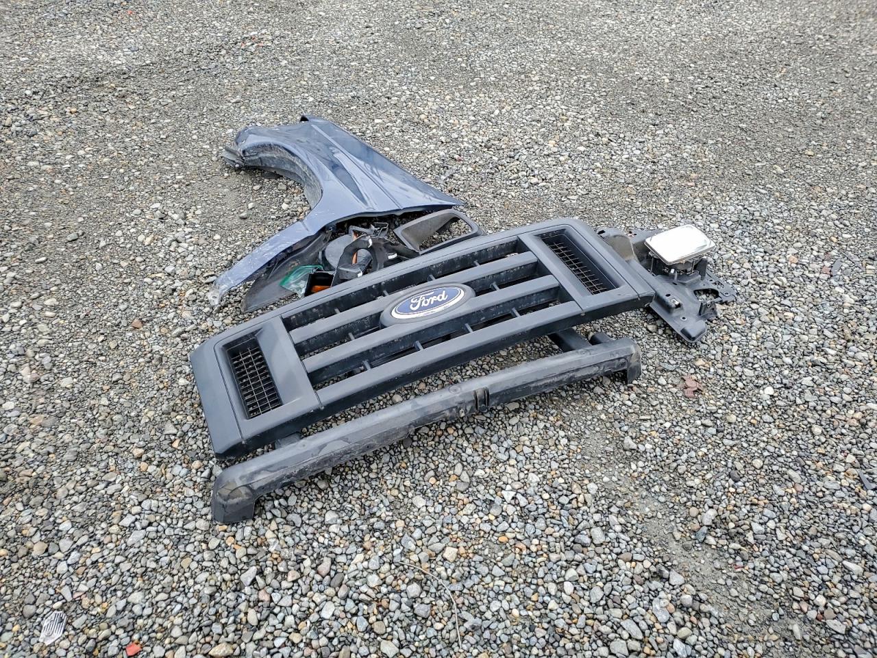 FORD ECONOLINE E250 VAN