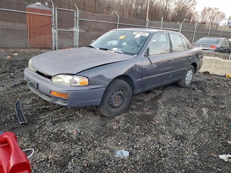 1996 TOYOTA CAMRY DX #3306393529
