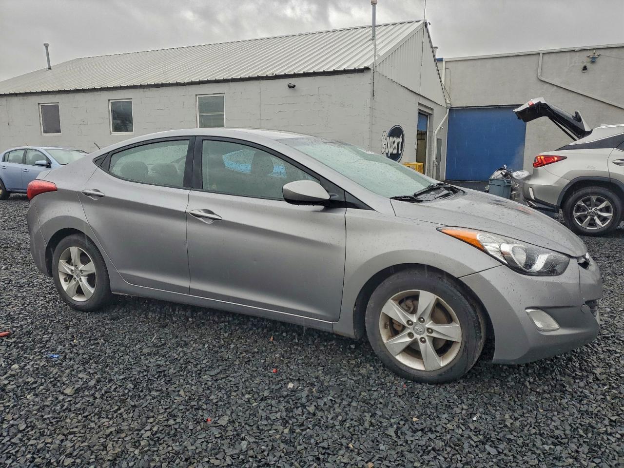 HYUNDAI ELANTRA GLS