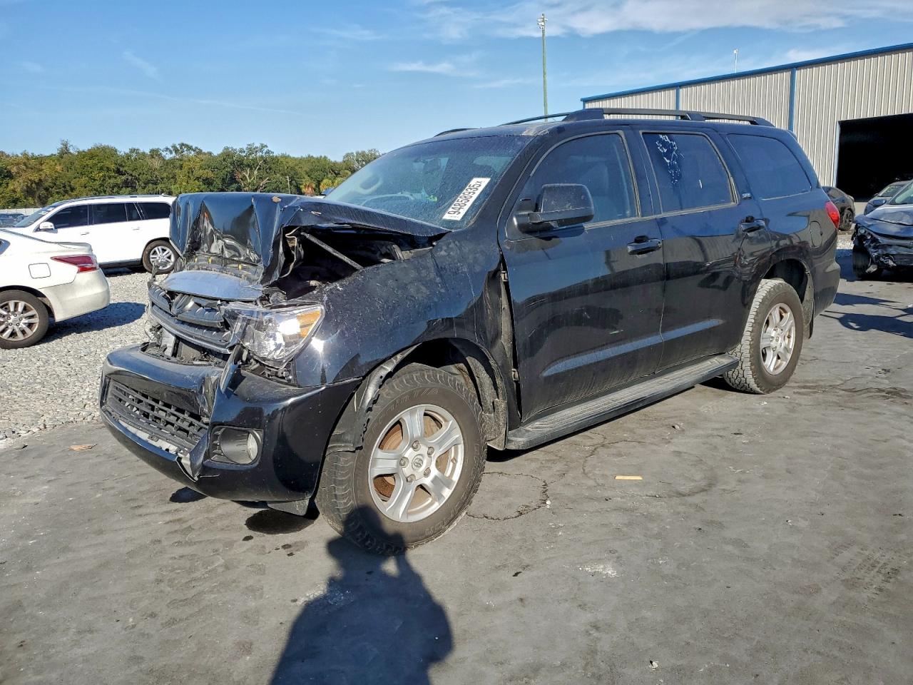 TOYOTA SEQUOIA SR5