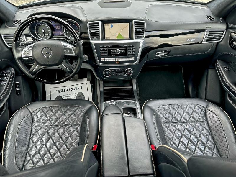 2016 MERCEDES-BENZ GL 550 4MA #3304382584