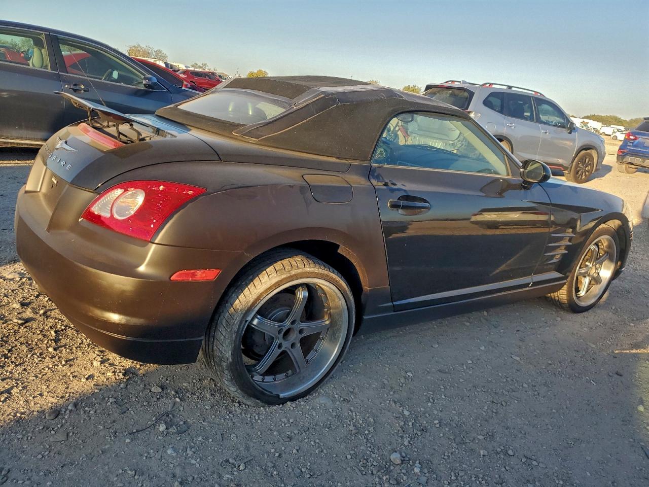 Lot #3303613940 2005 CHRYSLER CROSSFIRE