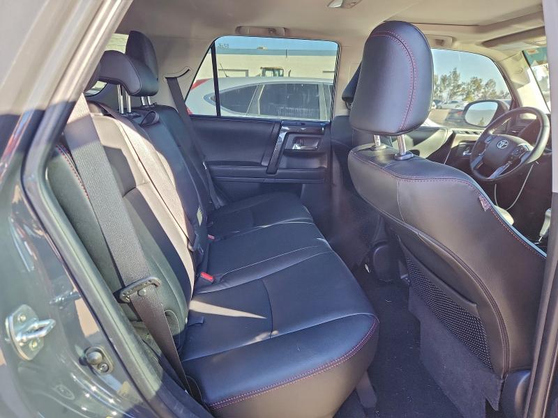 2024 TOYOTA 4RUNNER SR #3311519261