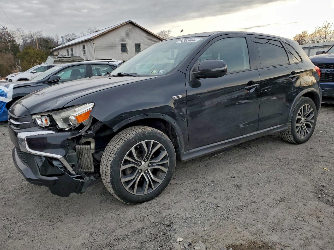 MITSUBISHI OUTLANDER ES