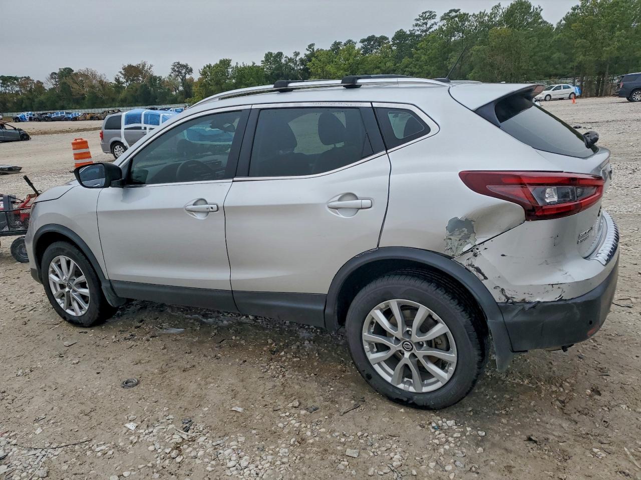 NISSAN ROGUE SPORT S