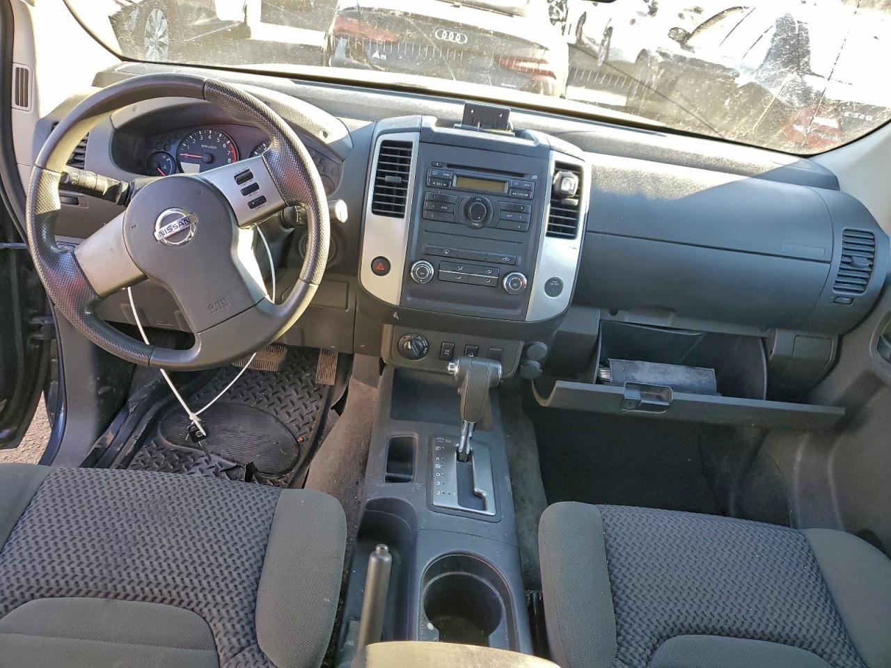 NISSAN FRONTIER SV