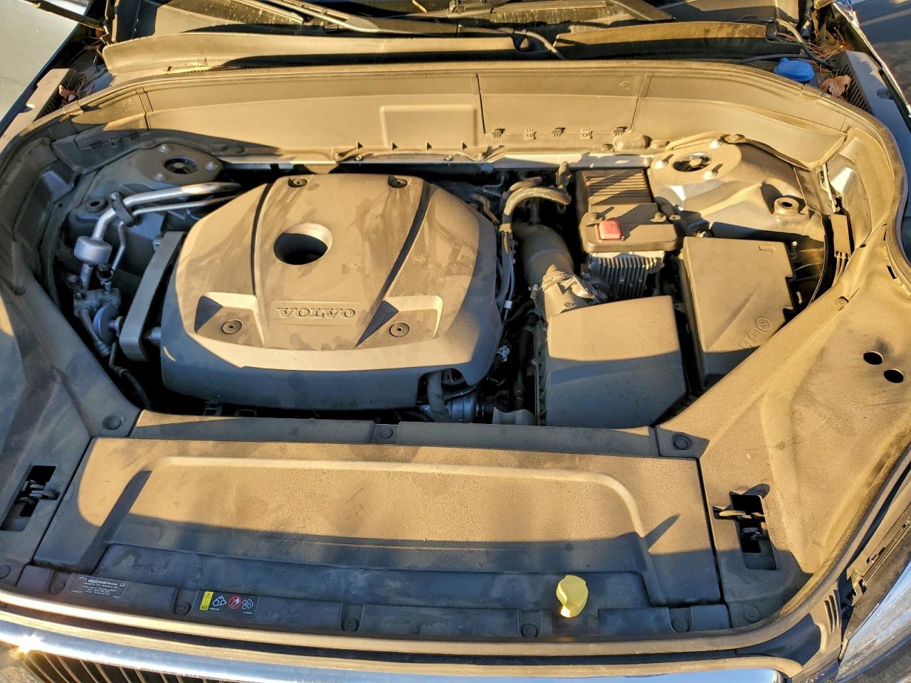 VOLVO XC90 T5 MOMENTUM