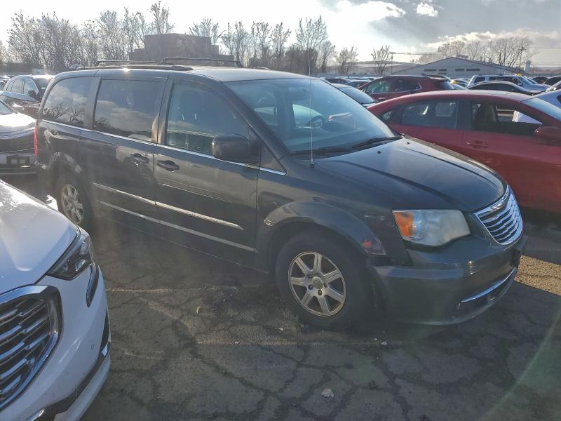 2012 CHRYSLER TOWN & COU #3304515539
