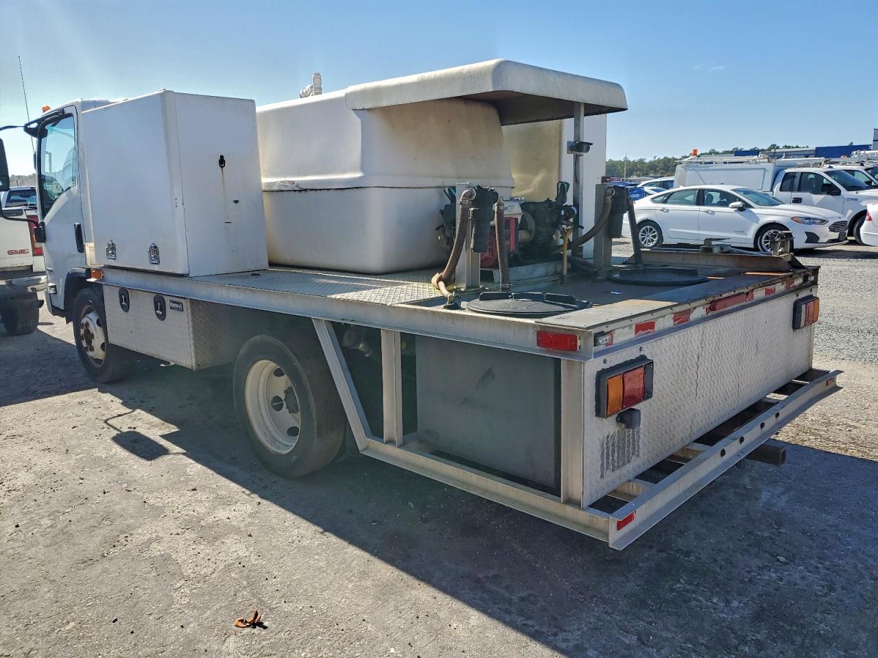 Lot #3311557247 2017 CHEVROLET 4500